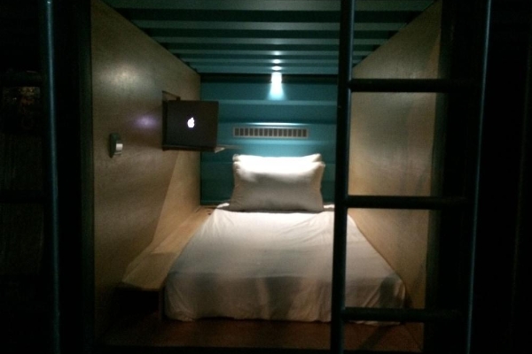 Capsule By Container Hotel